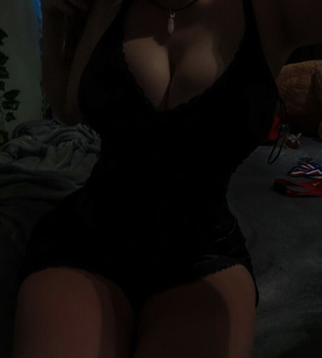 haileyyfriz トップモデル 画像