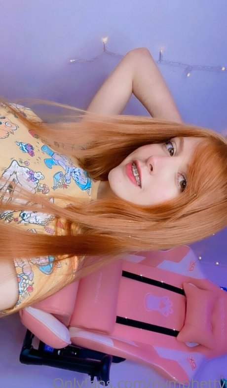 nymphelita ヌードのポルノスター 画像