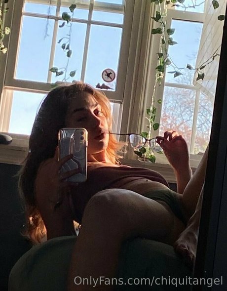 chiquitangel エロティックなモデル 写真
