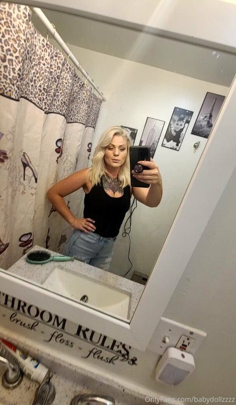 ママのアナルOnlyFans トップ ギャラリー