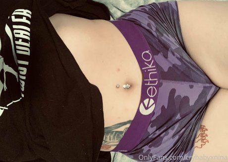 Crybabyxnina 美しいポルノスター ギャラリー