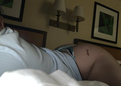 Crybabyxnina ポルノスター セクシー ギャラリー