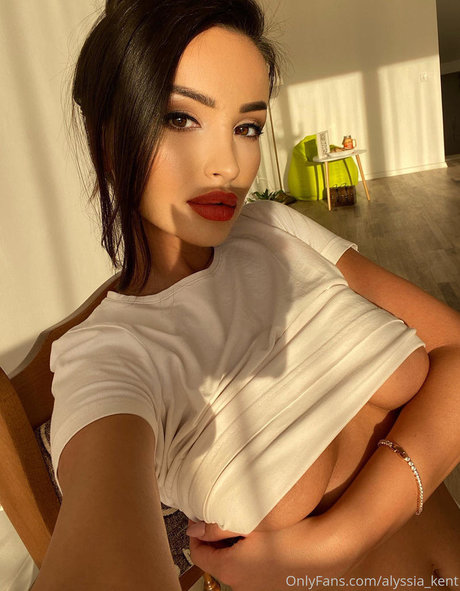 alyssia kent 最高の女優 ギャラリー