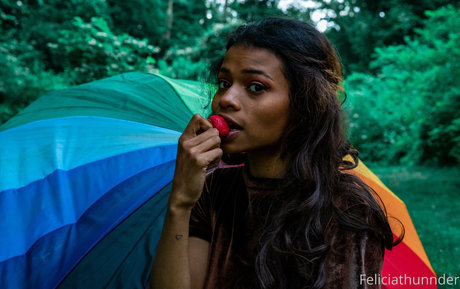 アジア人のティーンの足 オンリーファンズ アダルト 写真