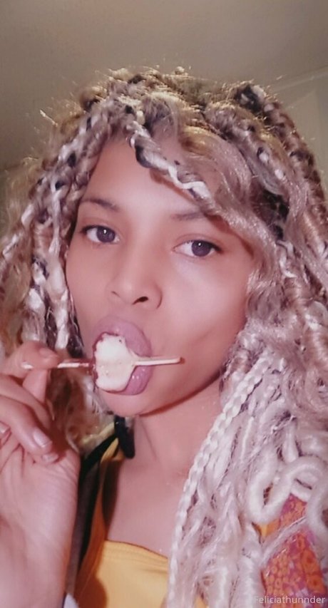 アジアンツインズOnlyFans アダルト ギャラリー