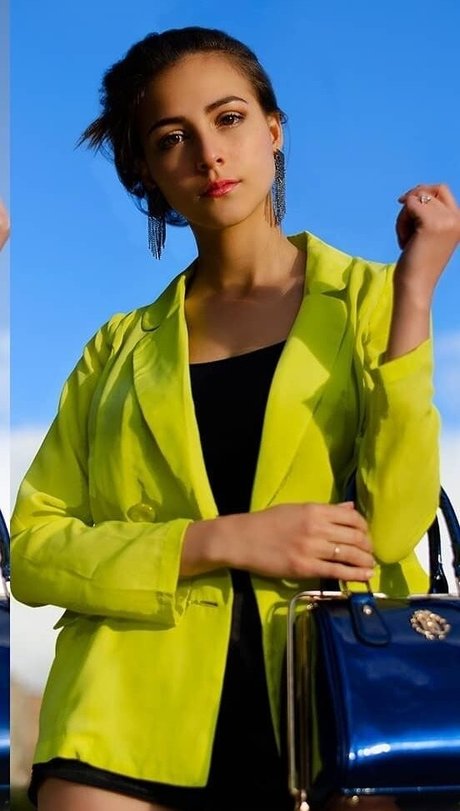 Daniela Derly 美しいモデル ギャラリー