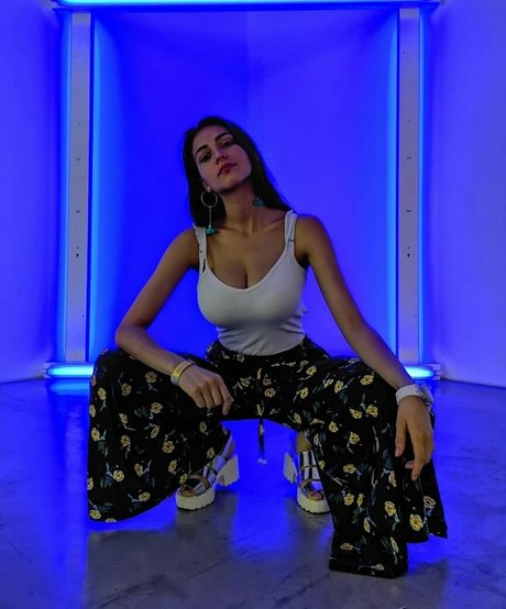 Daniela Derly 素敵なスター 写真