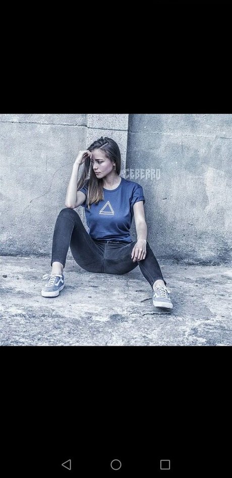 Daniela Derly XXXモデル 画像