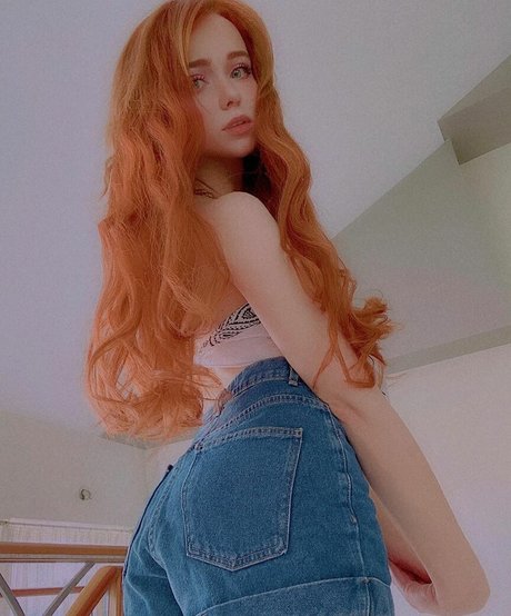 Rachel Blossom 美しいスター 写真