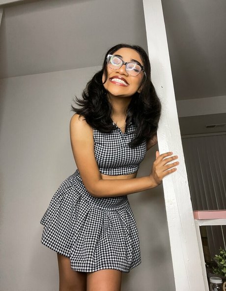 アジアンシャワー OnlyFans 無料セックス 画像