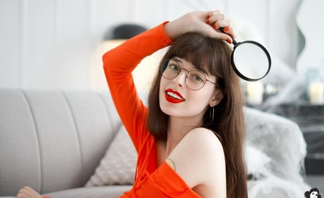 巨乳の黒人女性オンリーファンズ ヌード 写真