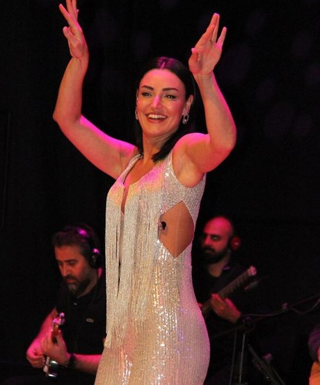 Sevcan Orhan スターセックス アーカイブ