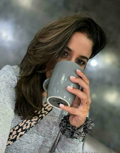 巨乳の赤毛オンリーファンズ ポルノグラフィック 写真