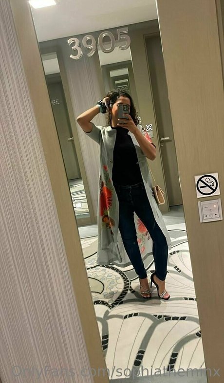 日本の女子高生OnlyFans ポルノグラフィック 画像