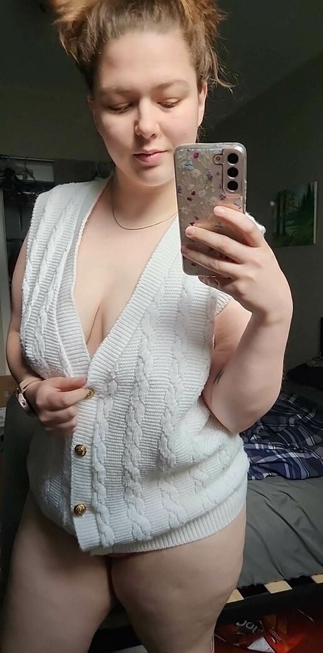 曲線美のクーガーOnlyFans トップ 画像