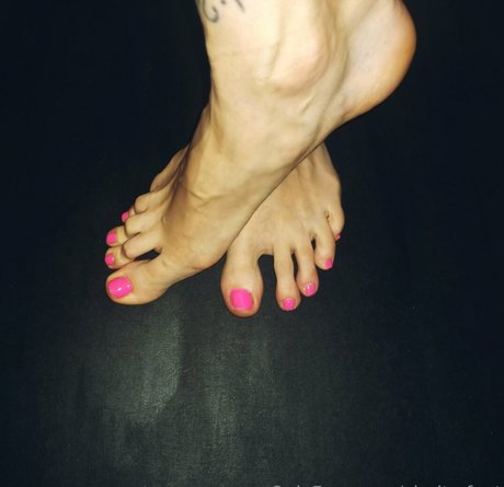 clarita feet 独占スター 画像