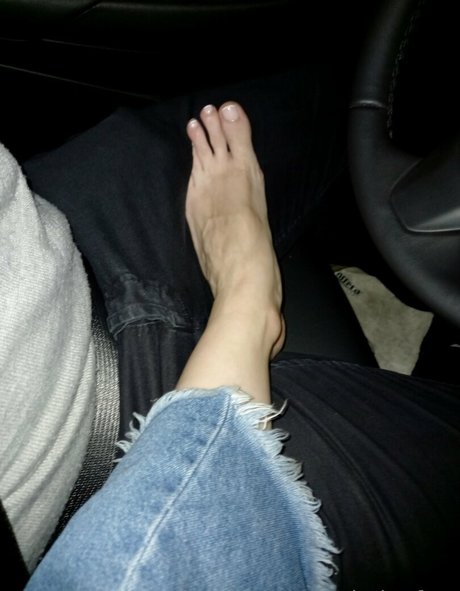 clarita feet ポルノスター ホット 写真