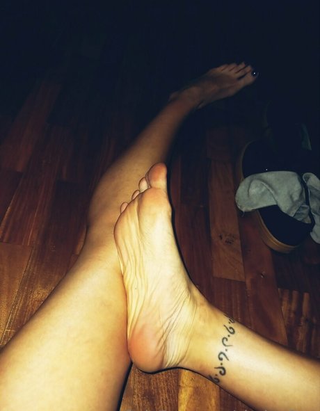 clarita feet HD女優 写真