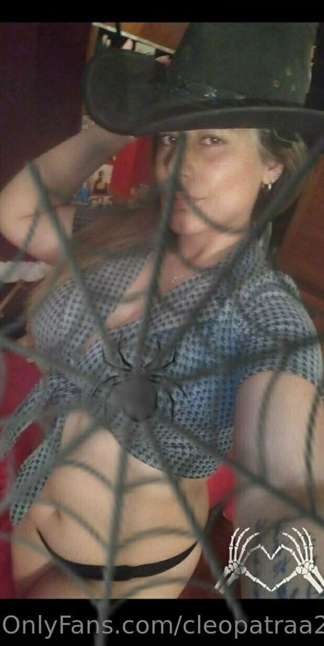 cleopatraa25 ヌード女優 画像