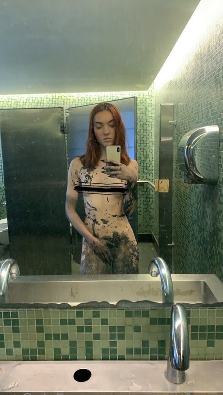 sunset fawn xxxスター 画像