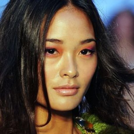 Jarah Mariano 裸の女優 写真