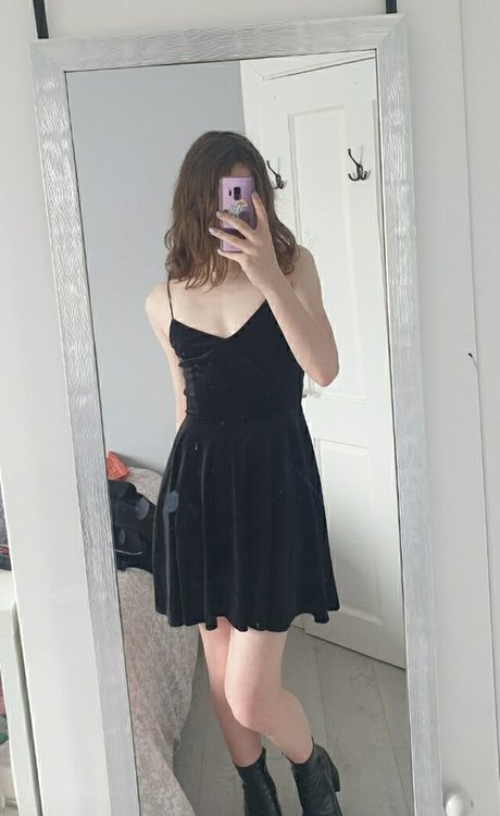 Raven64190 ポルノスター トップ ギャラリー