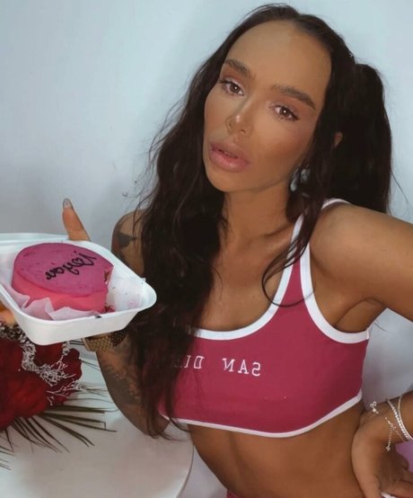 Jessica Sirbu ポルノスター ヌード ギャラリー