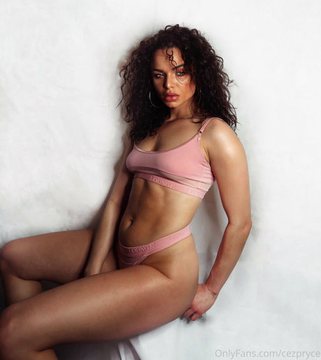 cezel 美しいモデル 画像