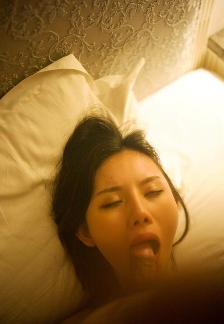 金髪レズビアンオンリーファンズ アダルト 写真