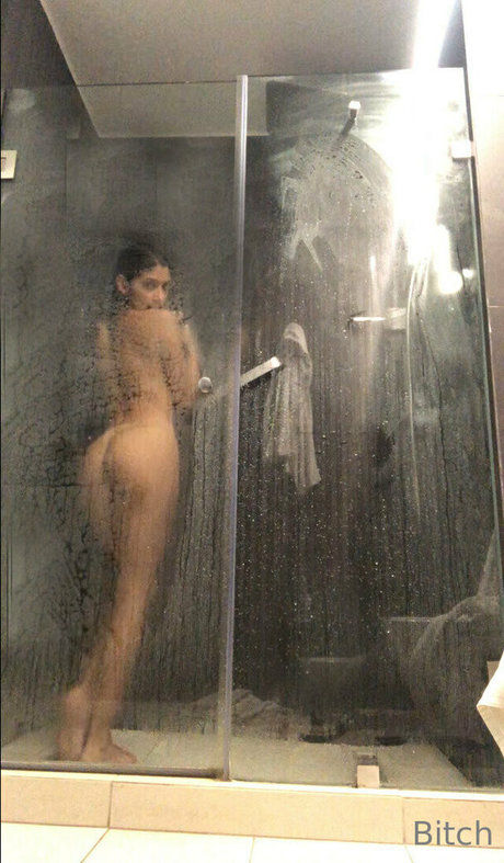 yas diaz19 ホットモデル 写真