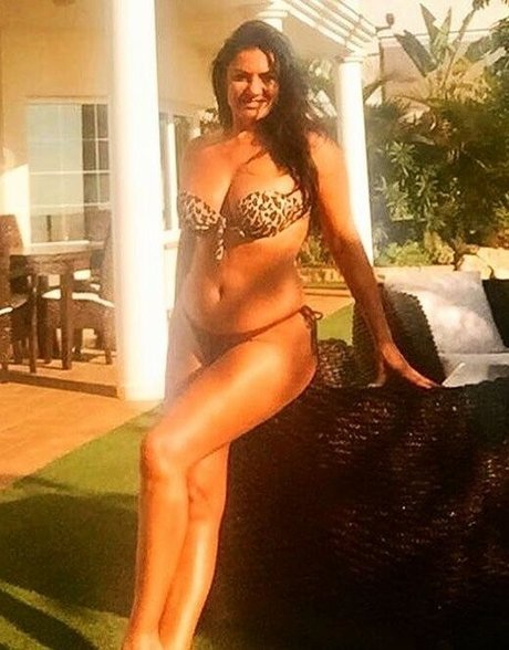 ヴィゴ・オンリーファンズ アート裸 ギャラリー