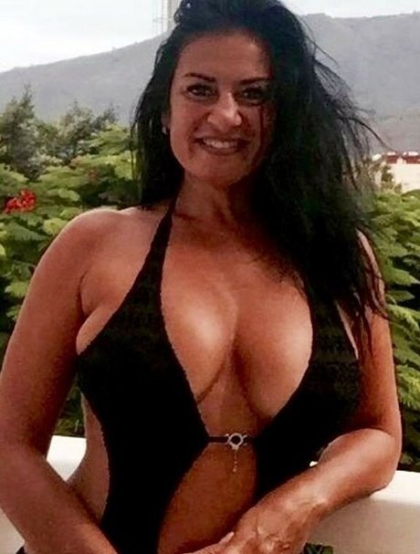 金髪クーガーオンリーファンズ ポルノ ギャラリー