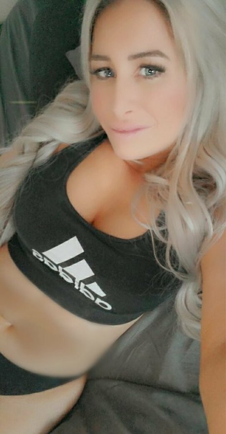 BBW パウグ オンリーファンズ アートヌード アーカイブ