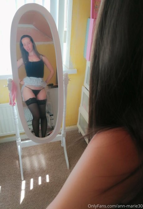 naughtyannmarie 独占女優 画像