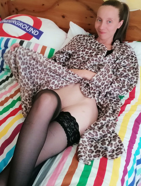 naughtyannmarie ポルノスター 高品質 アーカイブ