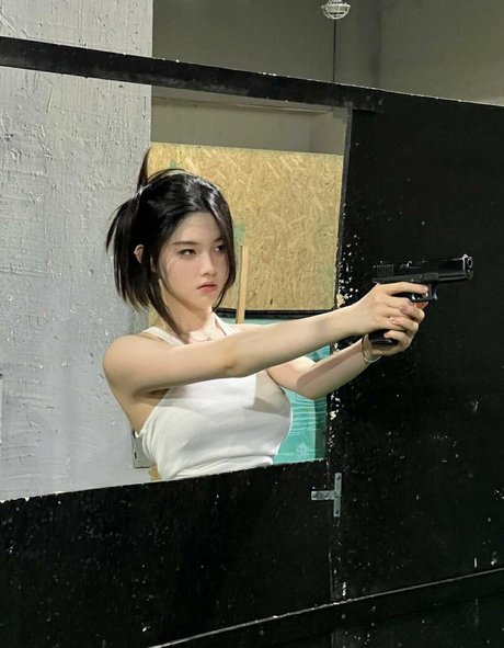 巨乳 パイズリ OnlyFans えろた 写真