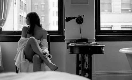 Tessas Ghost セクシーなポルノスター 写真