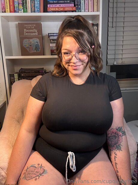 cupquakefree アート女優 画像