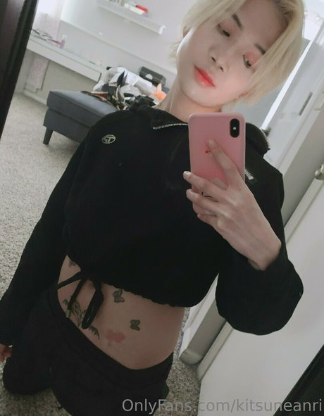 金髪レズビアンオンリーファンズ 無料ポルノ 写真