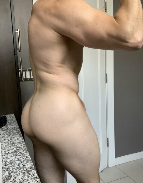 justingains ポルノスター パーフェクト 写真