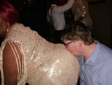 mc joris 裸のポルノスター 画像