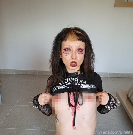 ゲイの乳首OnlyFans 美しいヌード 写真