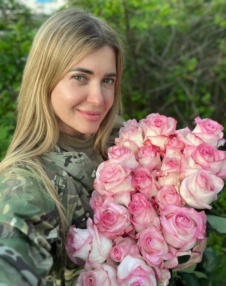 Anna Ilyasova 独占ポルノスター ギャラリー