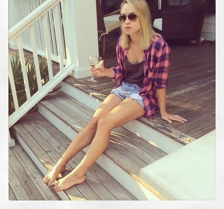 Becca Tobin ヌードのポルノスター 写真