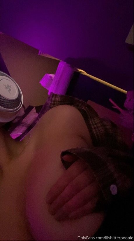 lilshitterpoopie アダルトモデル 画像