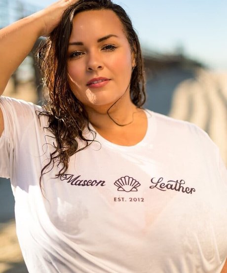 黒檀の猫オンリーファンズ 美しい裸 ギャラリー