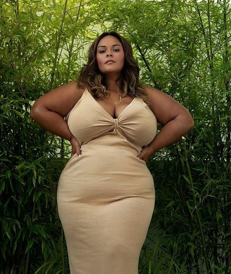 ティーンシーメールオンリーファンズ 美しいヌード アーカイブ