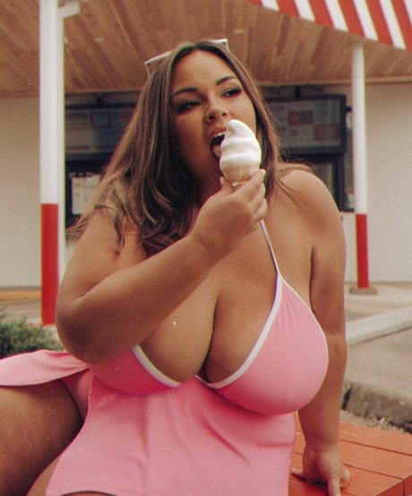 ヴィゴ・オンリーファンズ 無料ポルノ 写真