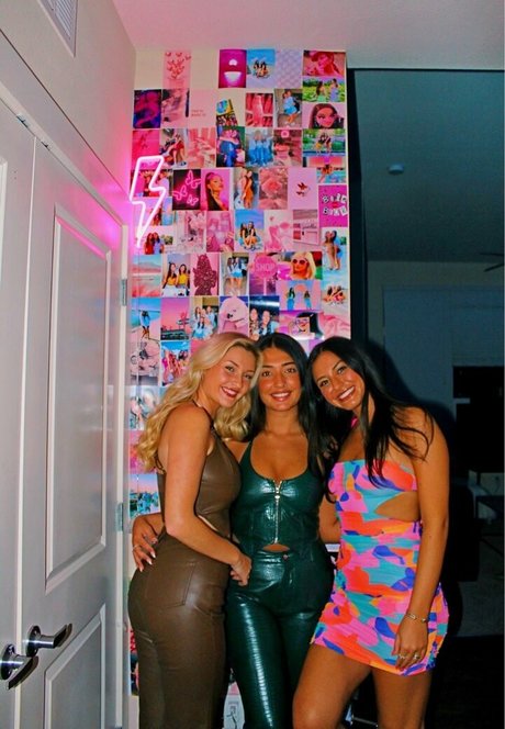 Tori C セクシー女優 ギャラリー