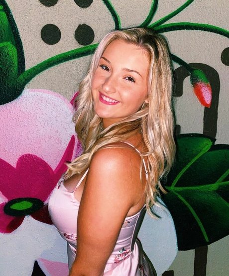 Tori C 高品質女優 写真